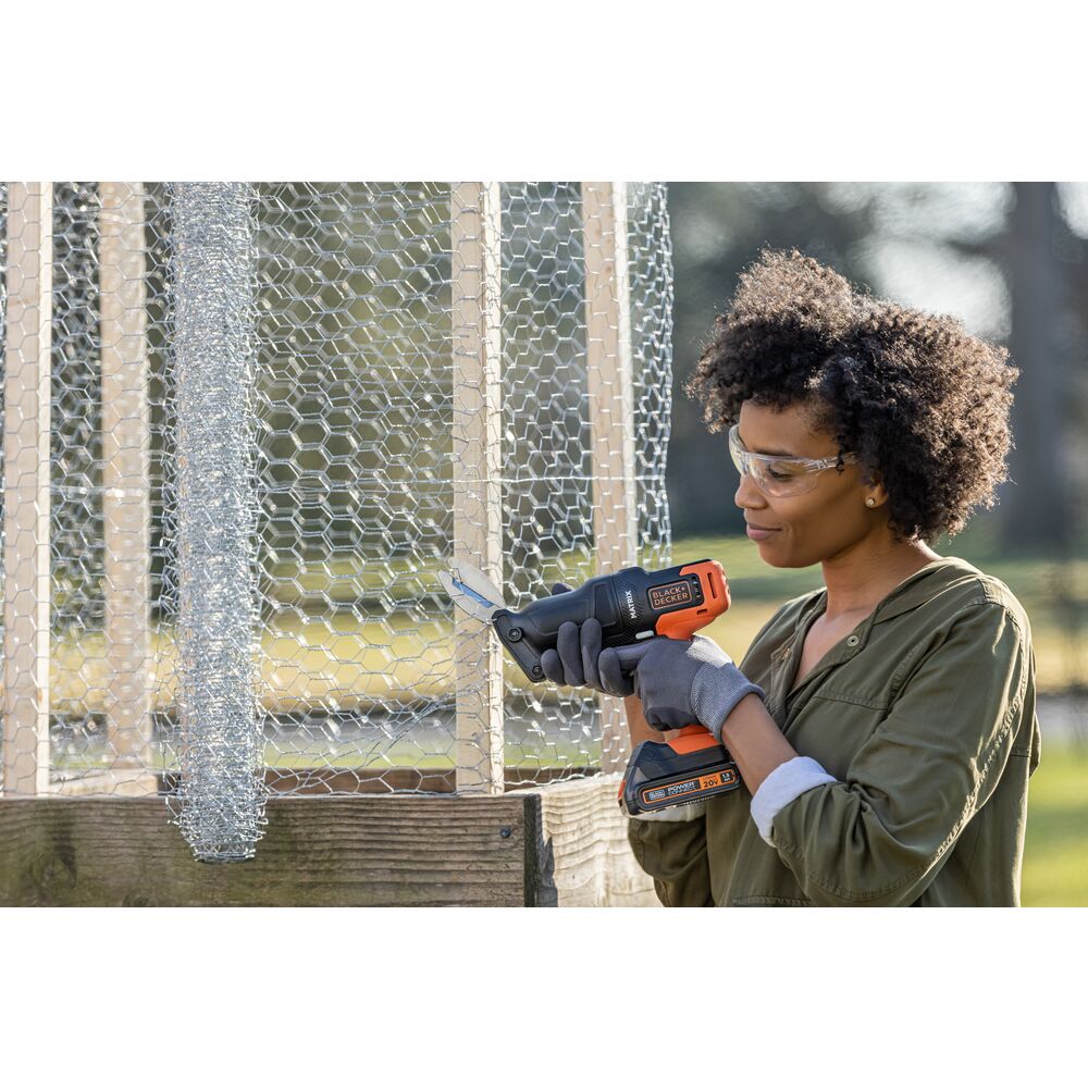 https://www.blackanddecker.com/cdn/shop/files/Ecomm_Small-BDCMTSCISTFF_A1.jpg?v=1692822422