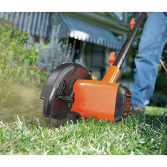 Right profile of Black and decker 12 Amp 2 in 1 edger and trencher.